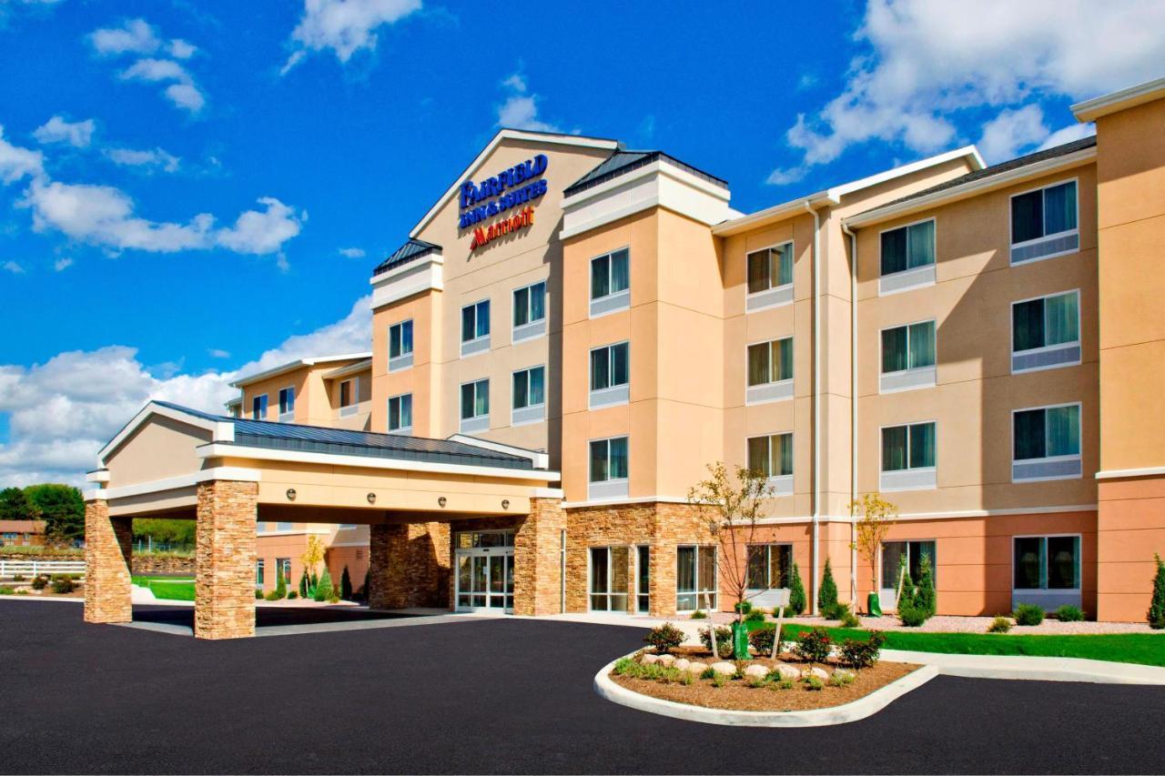 Fairfield Inn & Suites By Marriott Watertown Thousand Islands Kültér fotó